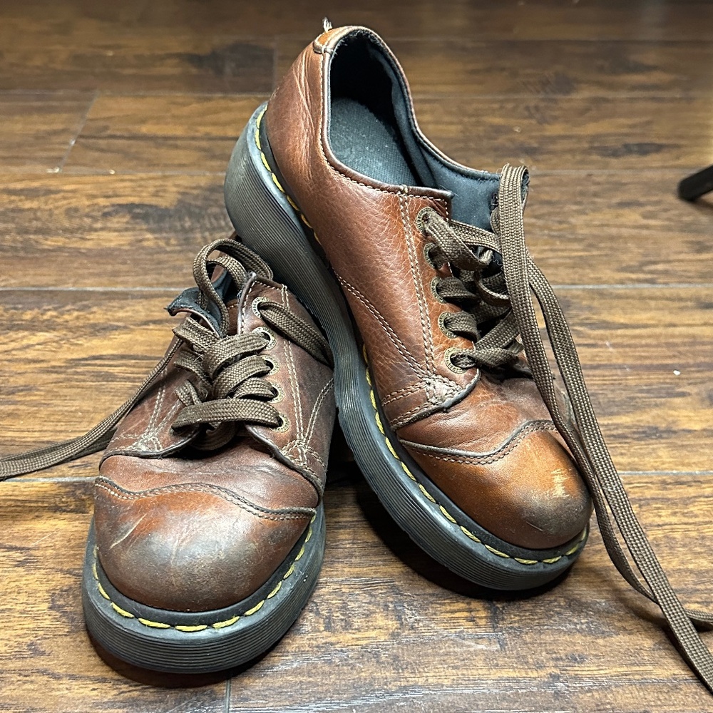 Vintage Dr. Martens (Doc Martens) Zoe 8651 Brown Chunky Platform Oxford  6US/38E